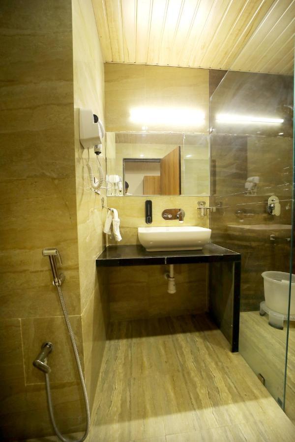 The Sky Imperial - Shahi Hotels & Resort Nathdwara Bagian luar foto