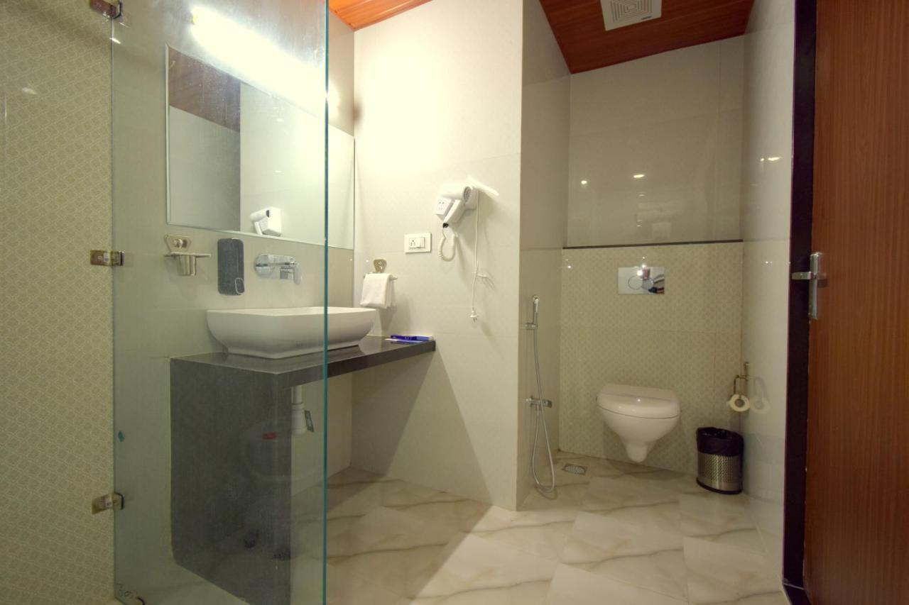 The Sky Imperial - Shahi Hotels & Resort Nathdwara Bagian luar foto