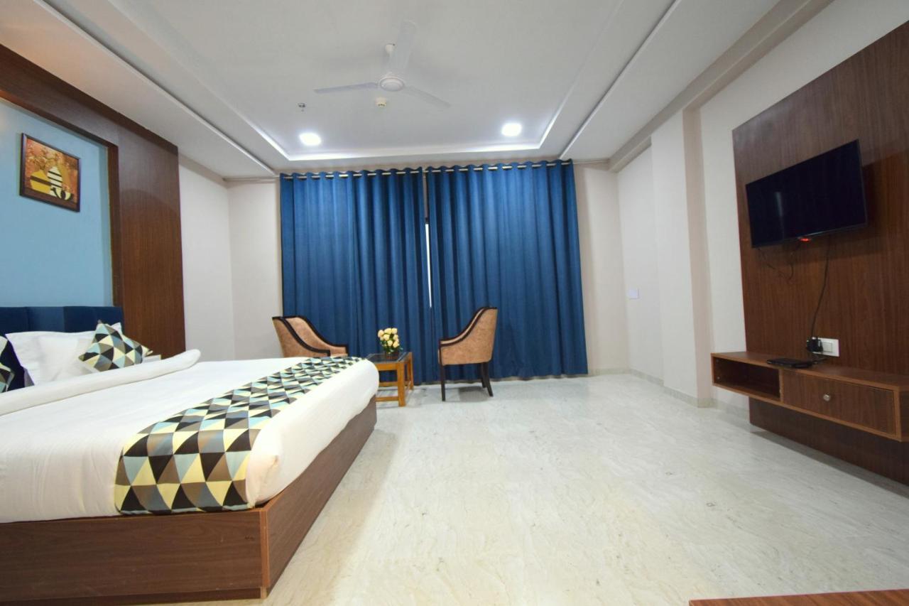 The Sky Imperial - Shahi Hotels & Resort Nathdwara Bagian luar foto