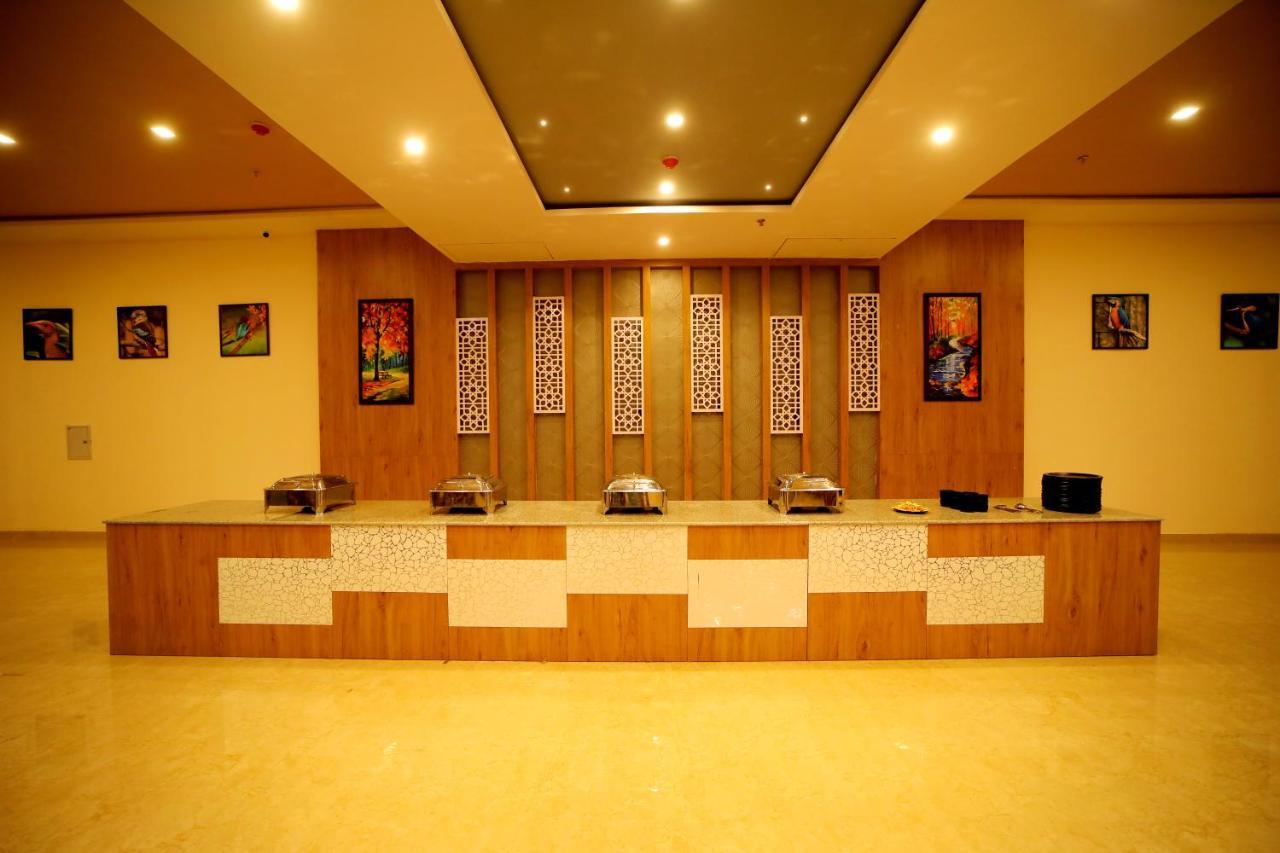 The Sky Imperial - Shahi Hotels & Resort Nathdwara Bagian luar foto