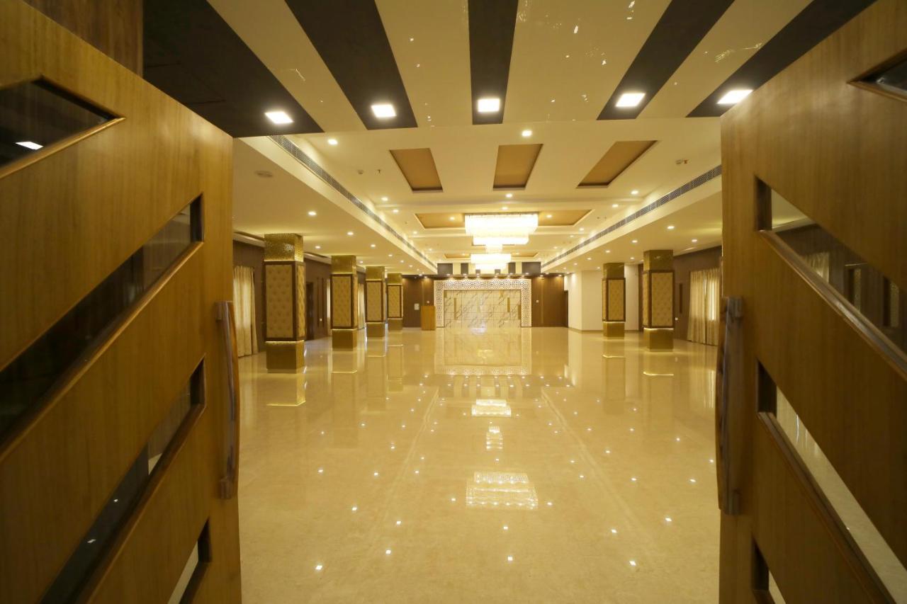The Sky Imperial - Shahi Hotels & Resort Nathdwara Bagian luar foto