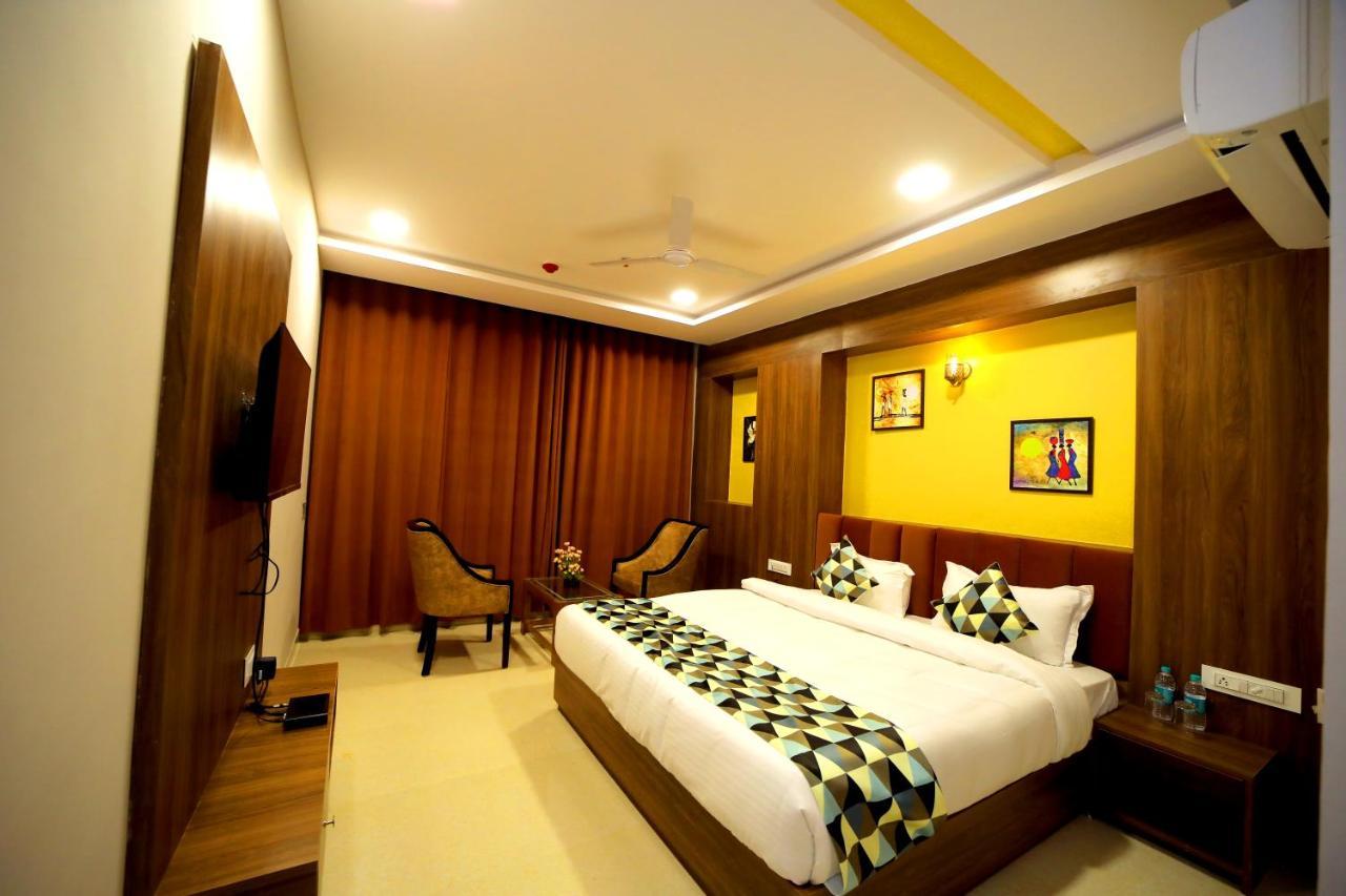 The Sky Imperial - Shahi Hotels & Resort Nathdwara Bagian luar foto