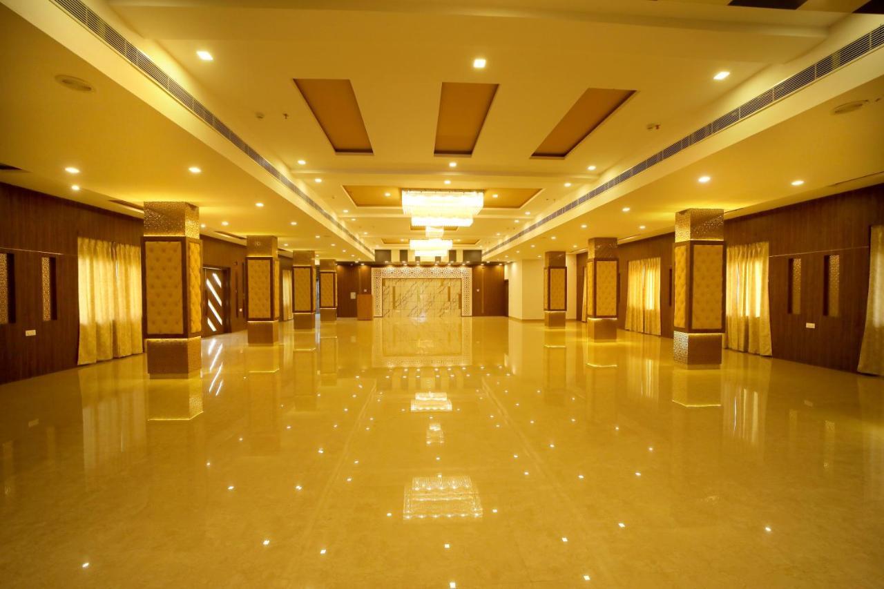 The Sky Imperial - Shahi Hotels & Resort Nathdwara Bagian luar foto