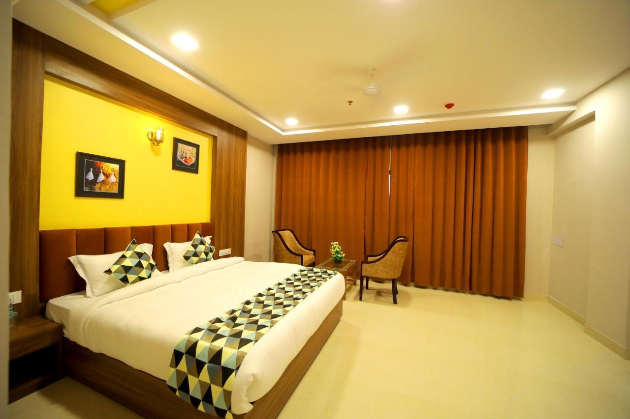 The Sky Imperial - Shahi Hotels & Resort Nathdwara Bagian luar foto